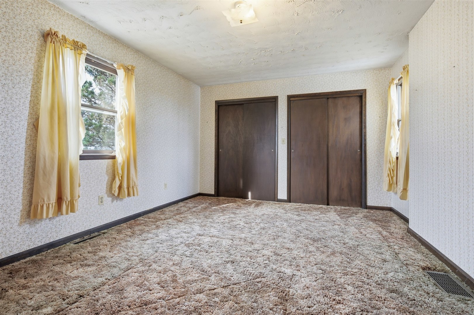 28234 N 1600 East Road, Gridley, IL 61744