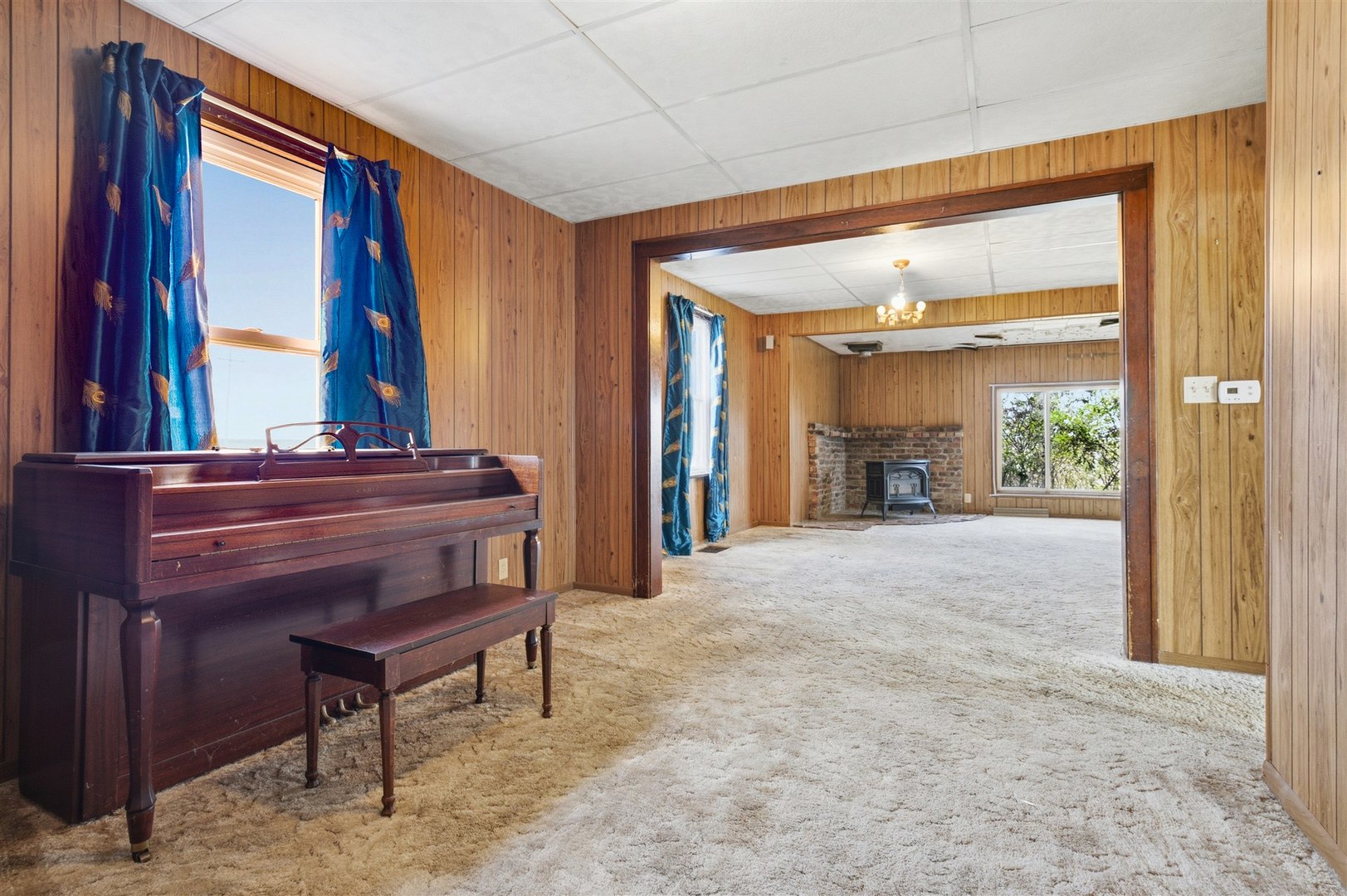 28234 N 1600 East Road, Gridley, IL 61744