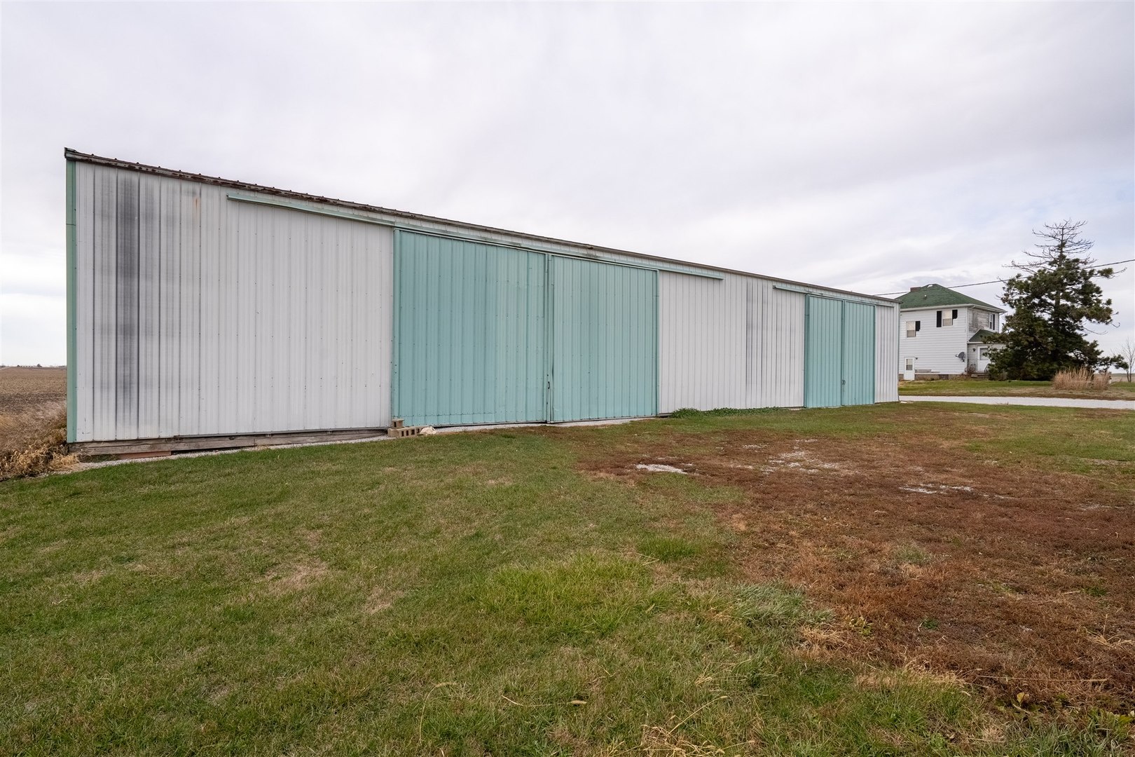 28234 N 1600 East Road, Gridley, IL 61744