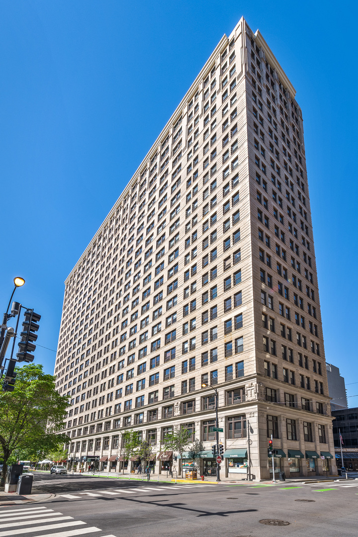 600 S Dearborn Street #1604, Chicago, IL 60605