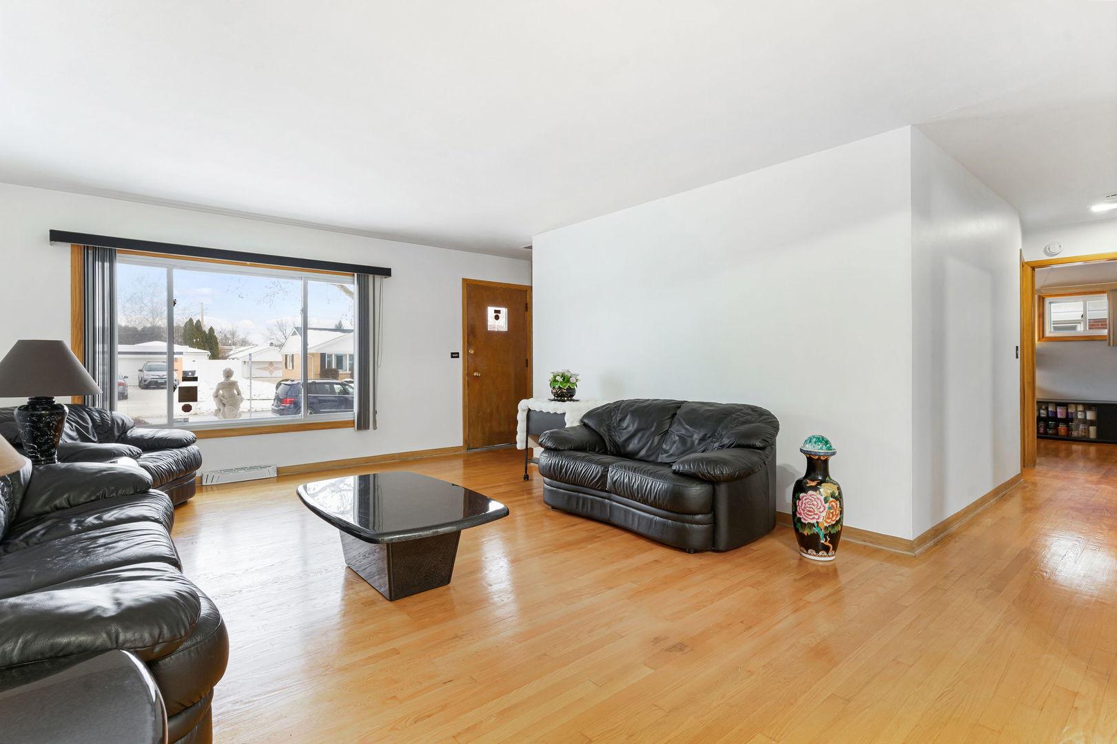 11129 Martindale Drive, Westchester, IL 60154