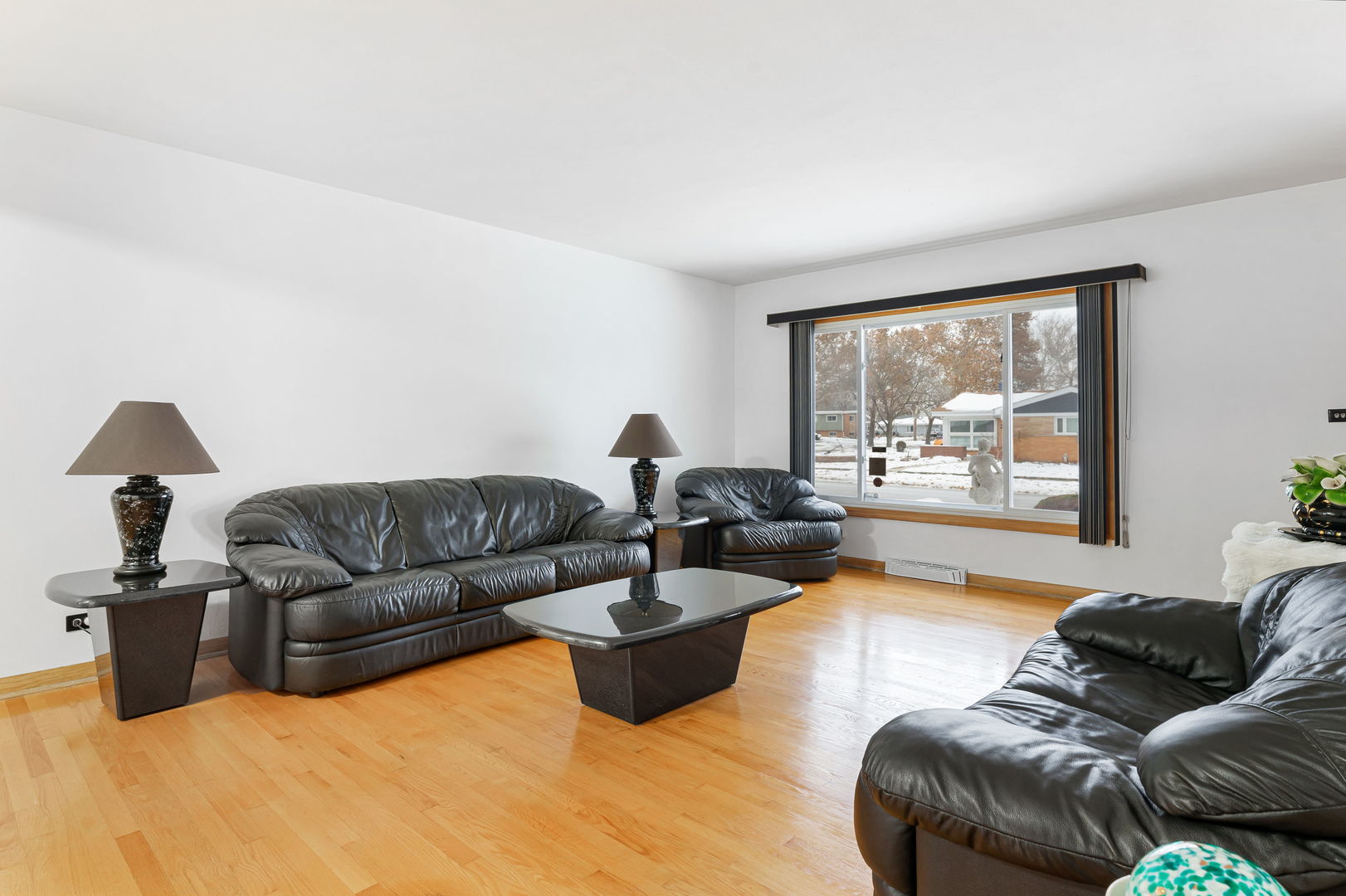 11129 Martindale Drive, Westchester, IL 60154