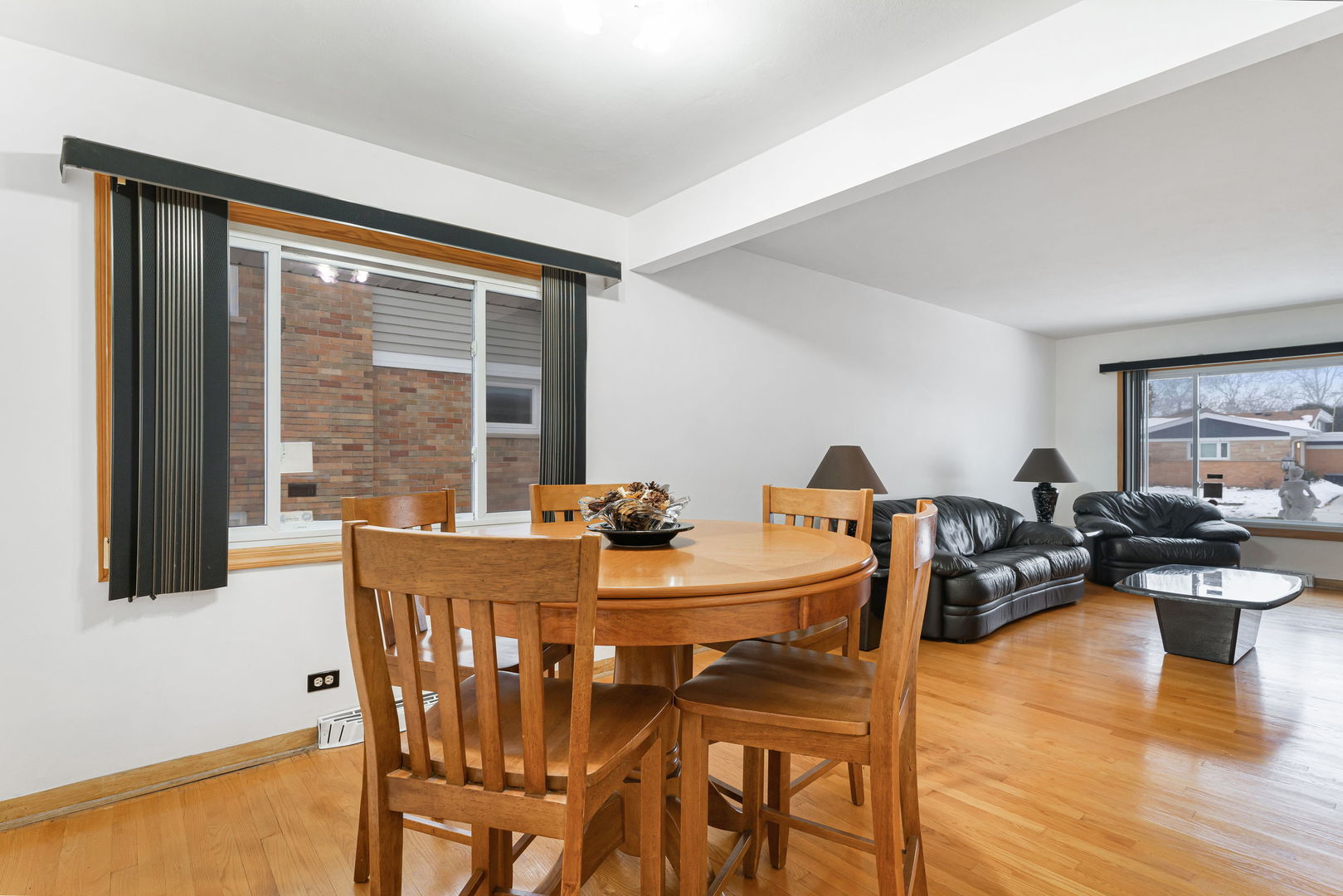 11129 Martindale Drive, Westchester, IL 60154