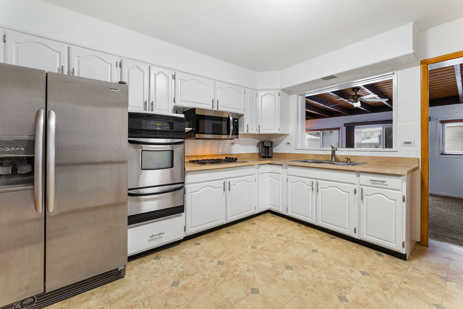 11129 Martindale Drive, Westchester, IL 60154