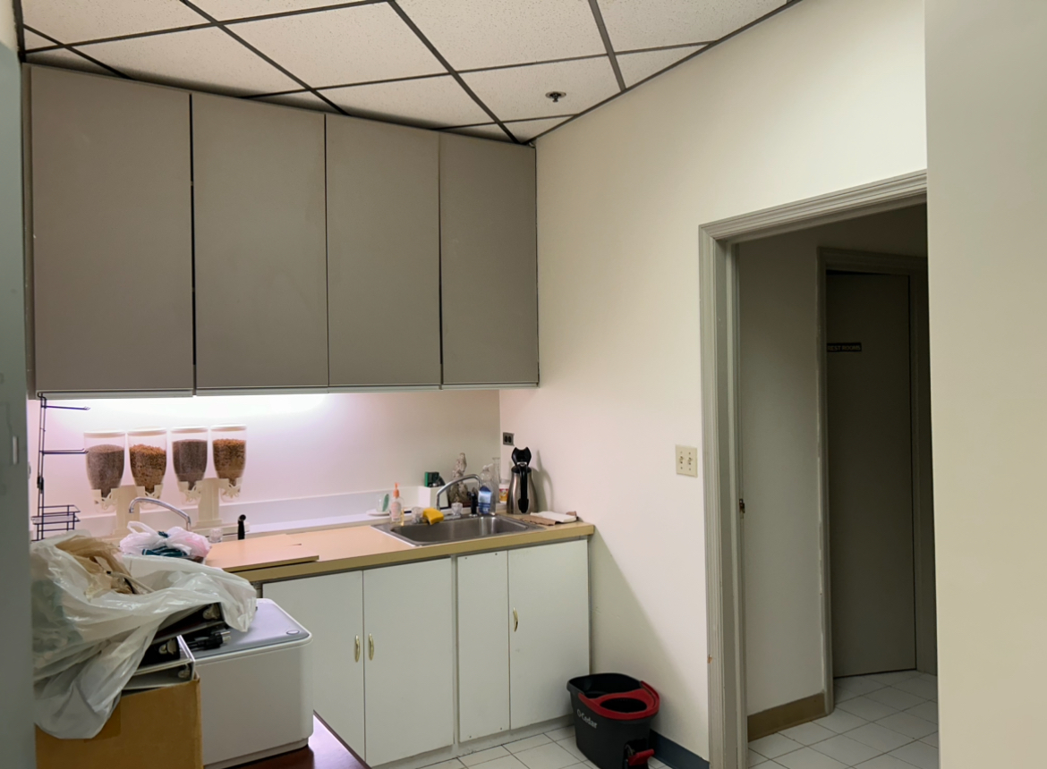 665 Pasquinelli Drive #207, Westmont, IL 60559