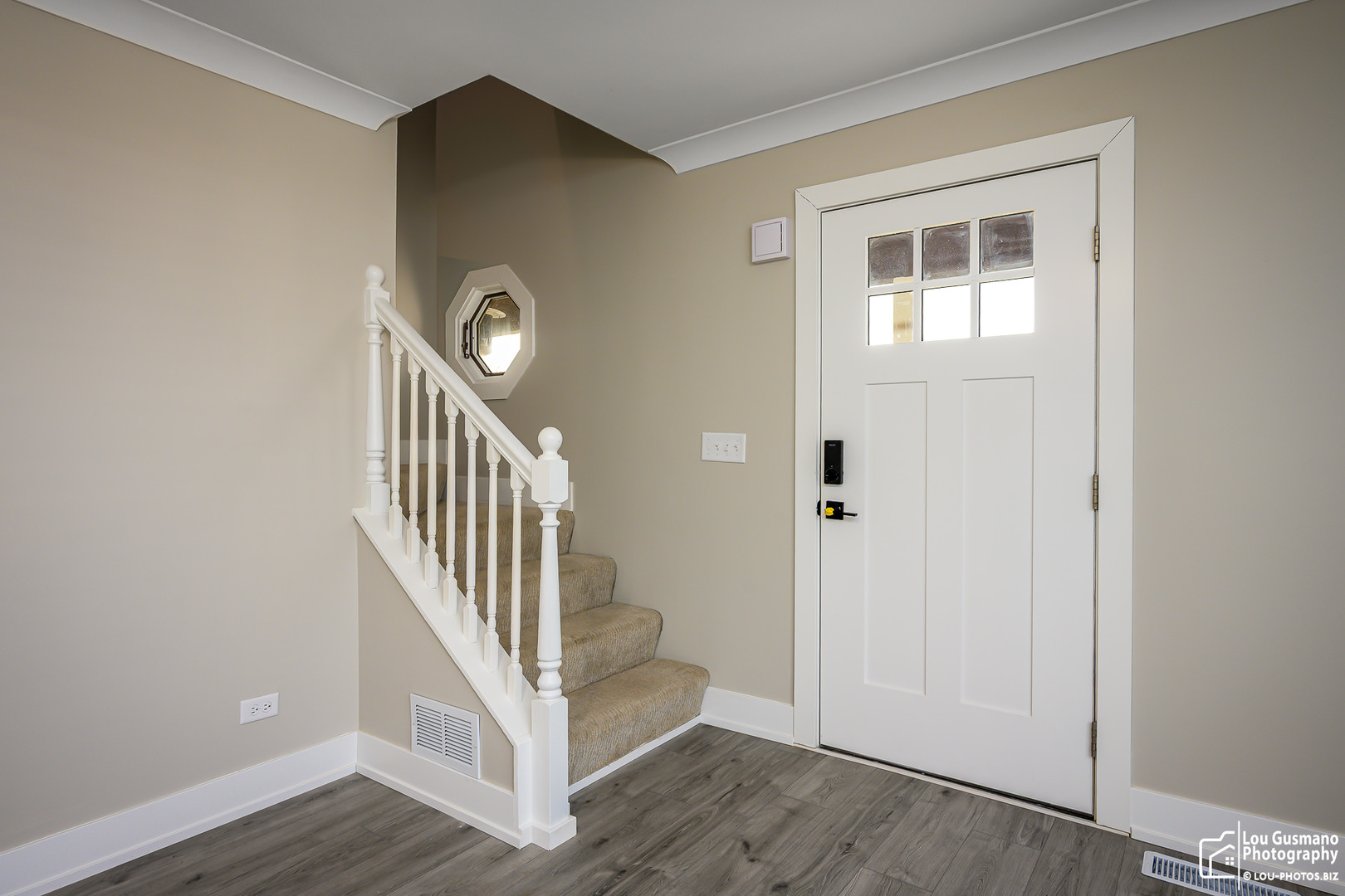 4023 1/2 N Grant Street, Westmont, IL 60559