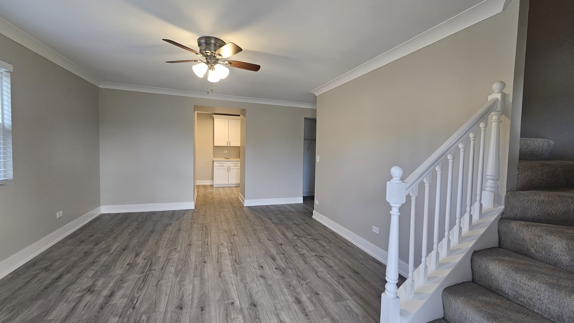 4023 1/2 N Grant Street, Westmont, IL 60559