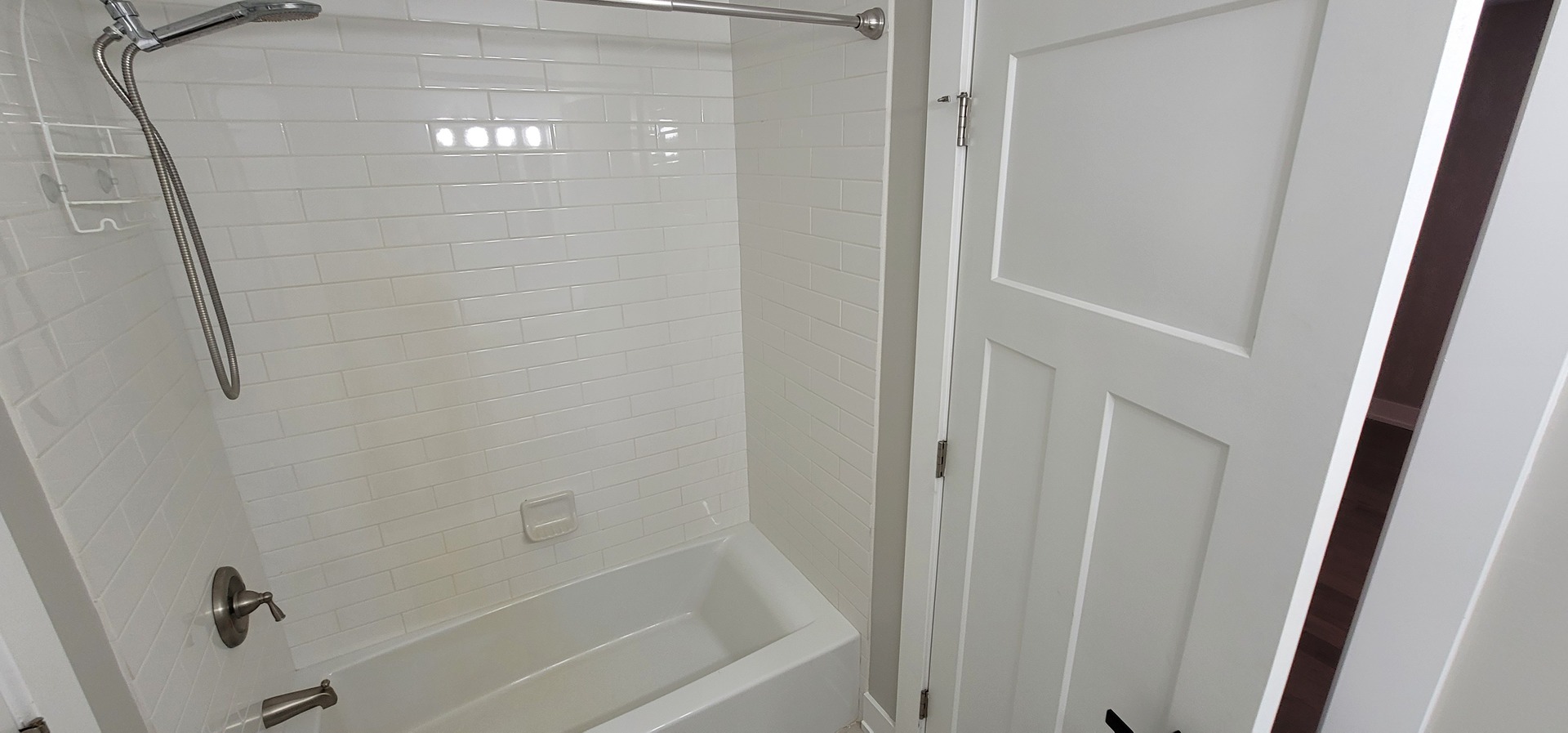 4023 1/2 N Grant Street, Westmont, IL 60559