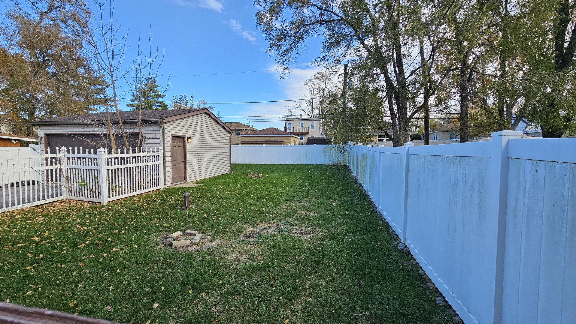 4023 1/2 N Grant Street, Westmont, IL 60559