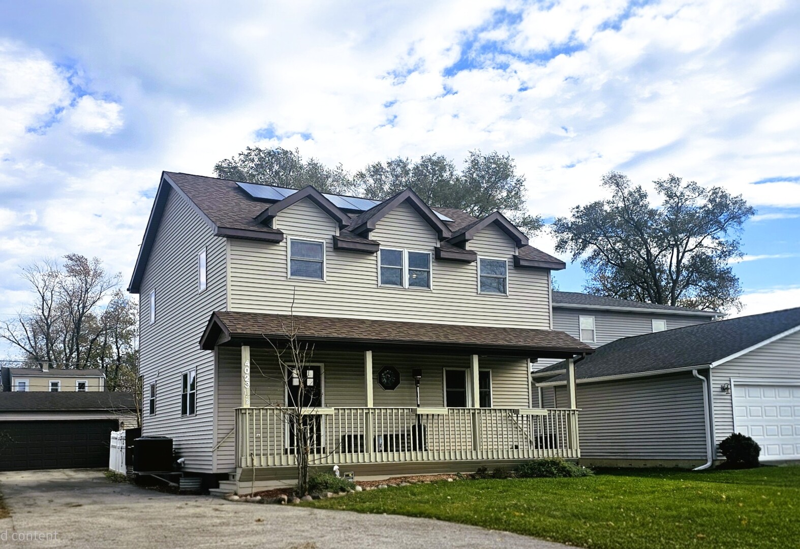 4023 1/2 N Grant Street, Westmont, IL 60559