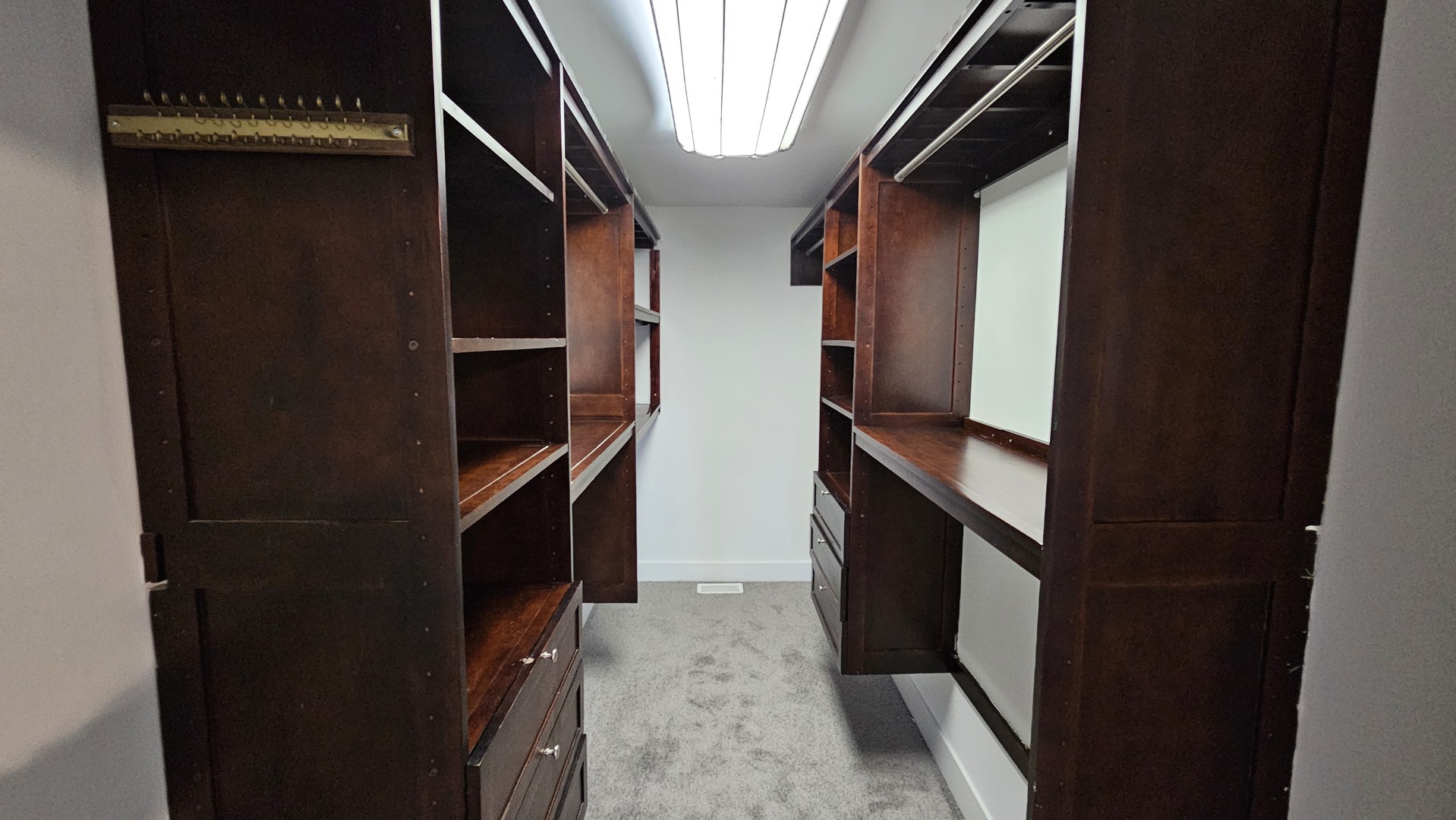 4023 1/2 N Grant Street, Westmont, IL 60559