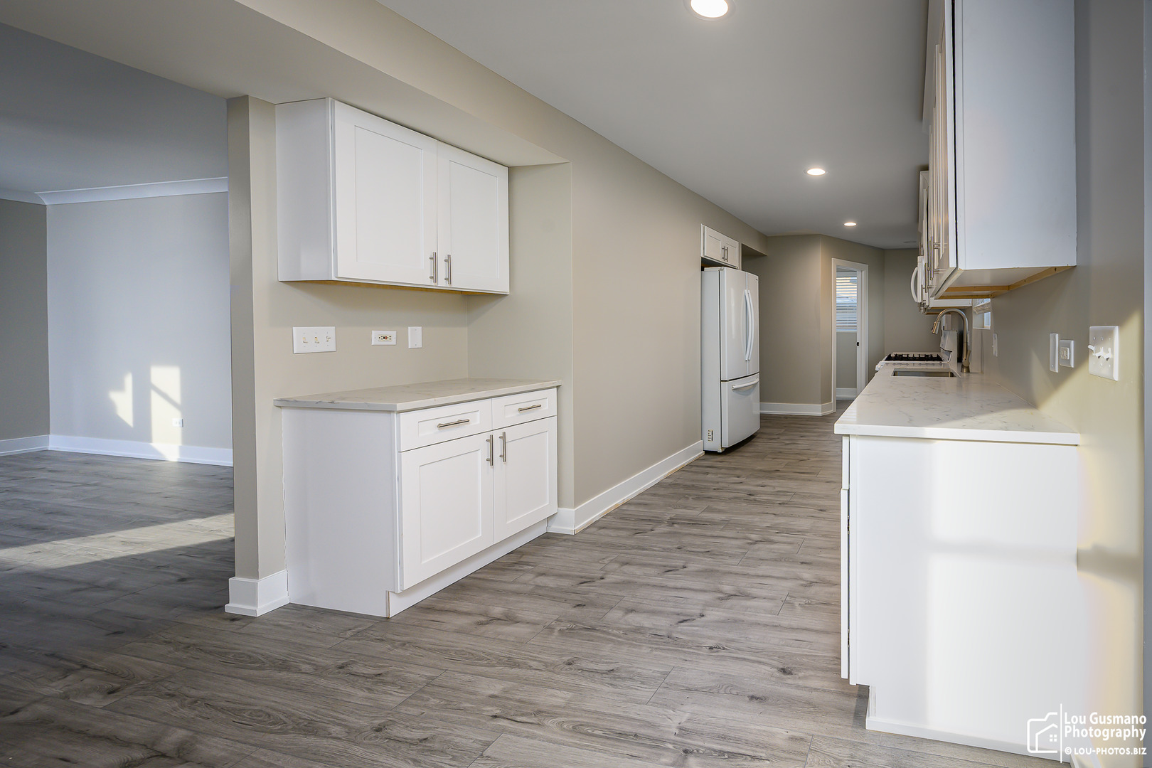 4023 1/2 N Grant Street, Westmont, IL 60559