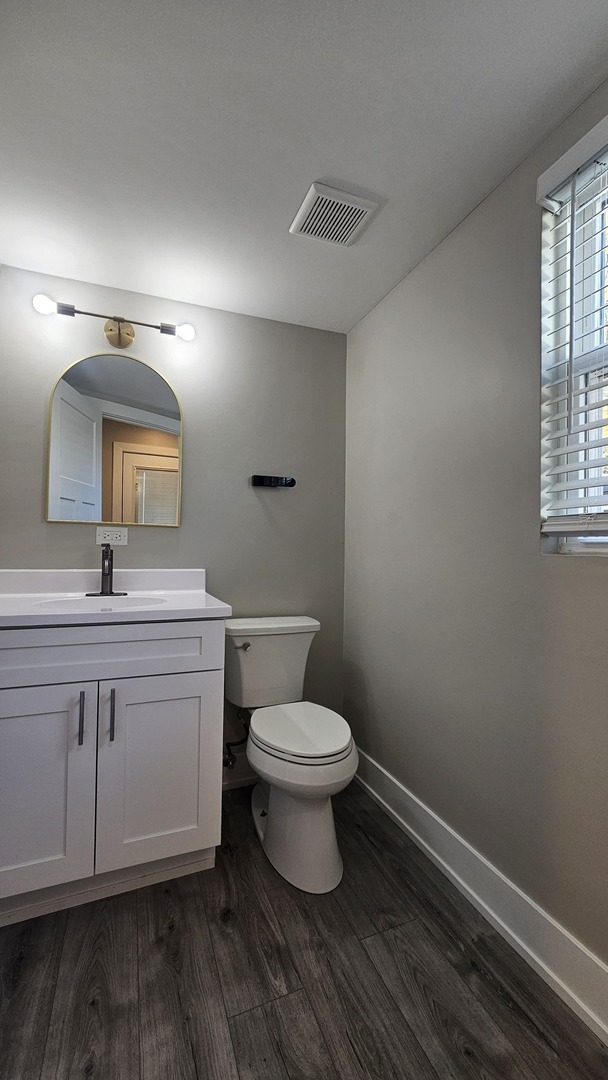 4023 1/2 N Grant Street, Westmont, IL 60559