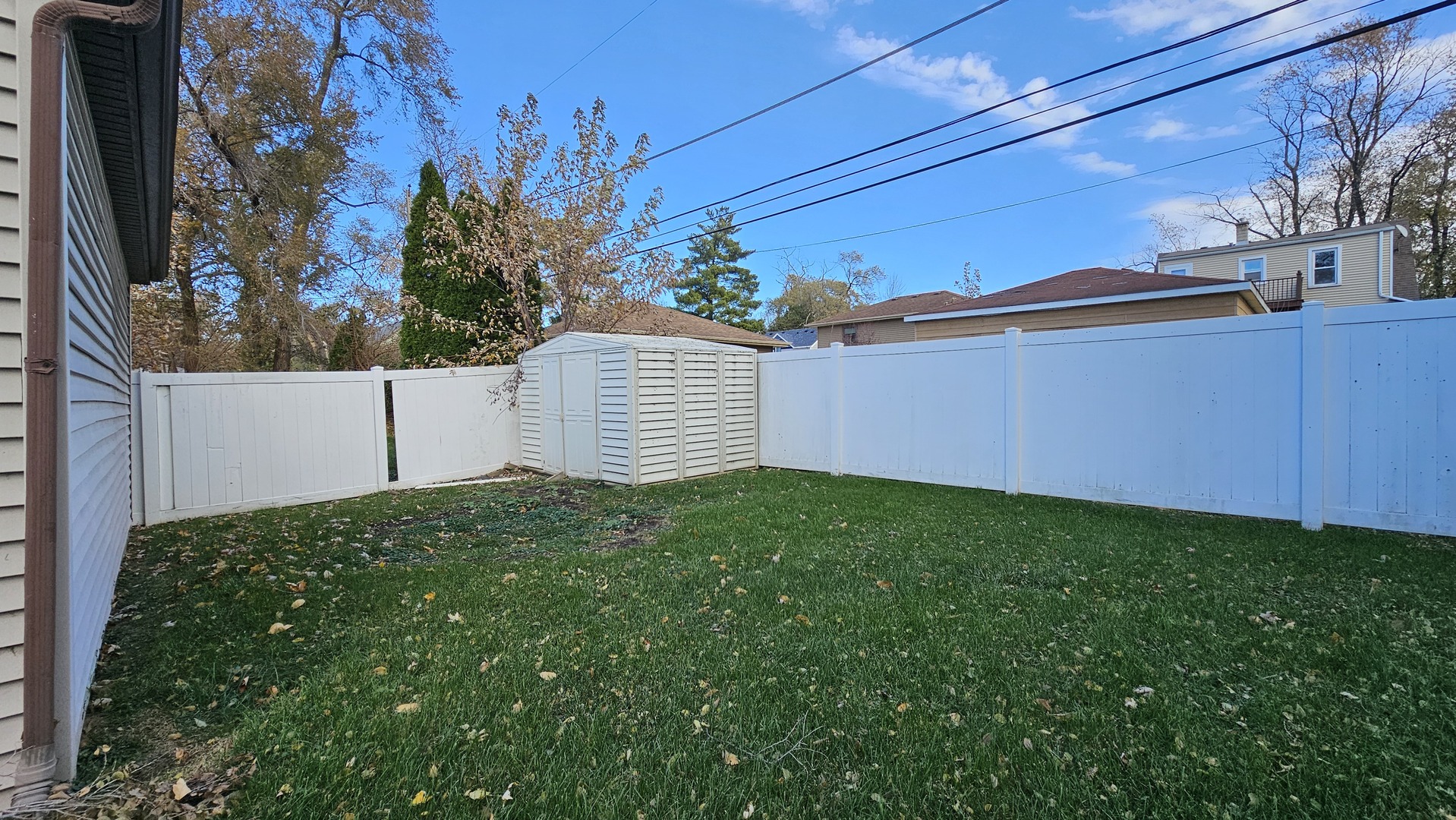 4023 1/2 N Grant Street, Westmont, IL 60559