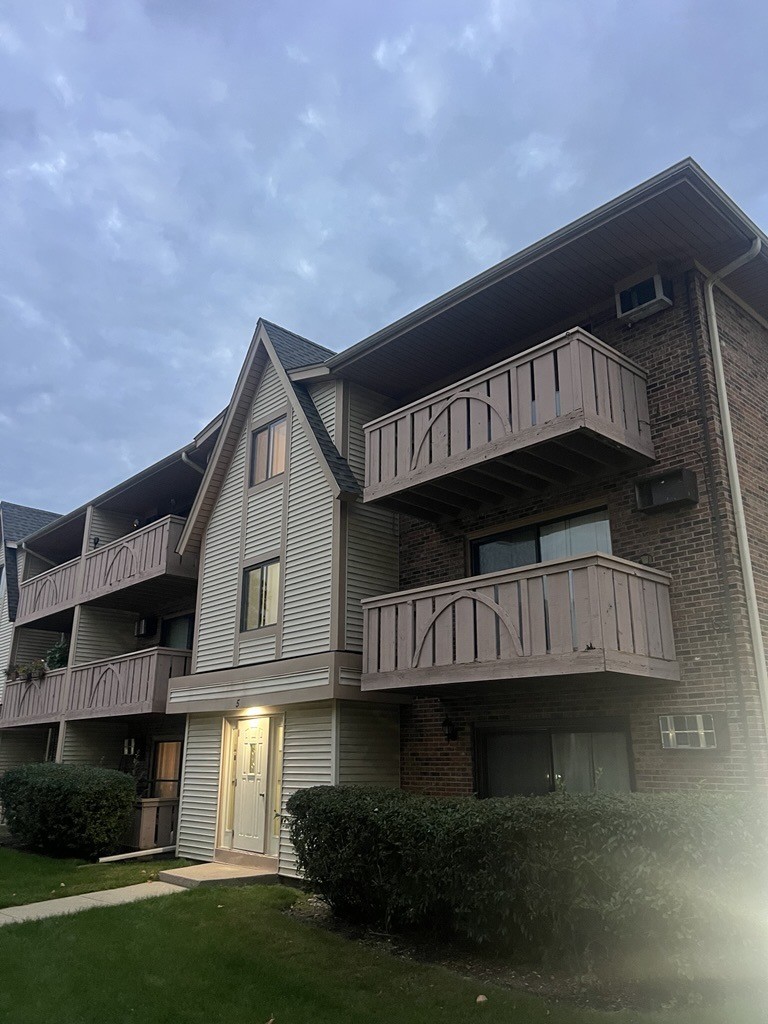 5 Echo Court #12, Vernon Hills, IL 60061