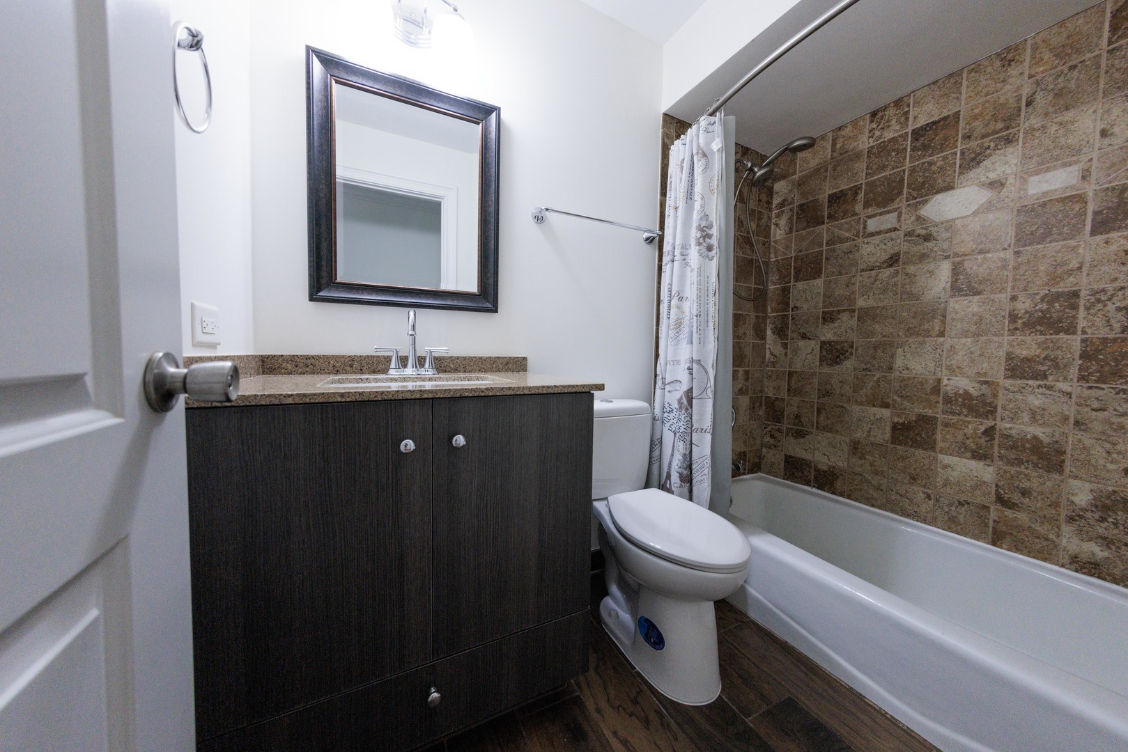 5 Echo Court #12, Vernon Hills, IL 60061