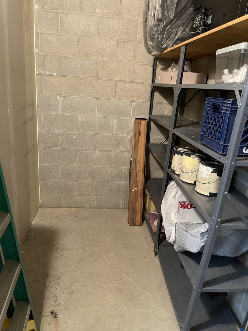 1210 N Foxdale Drive #109, Addison, IL 60101