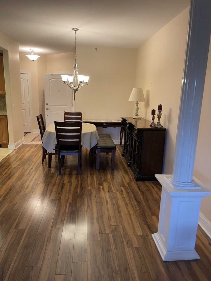 1210 N Foxdale Drive #109, Addison, IL 60101