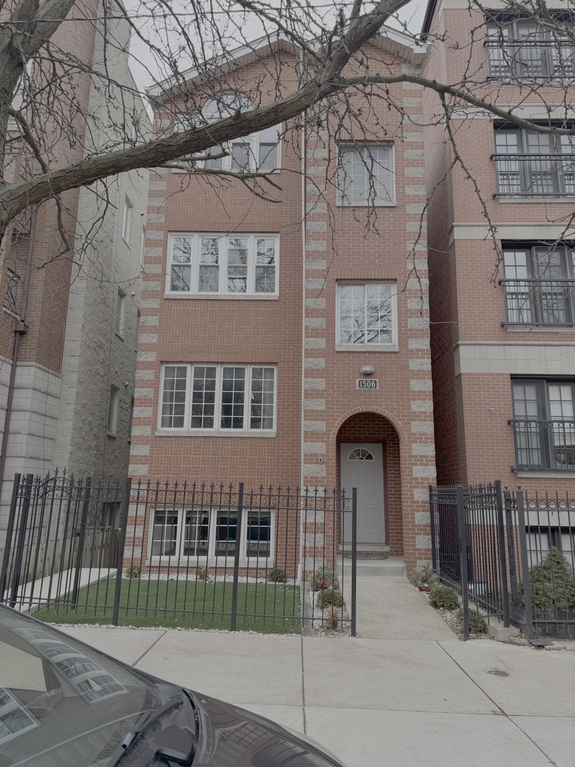1506 N Bosworth Avenue #3, Chicago, IL 60642