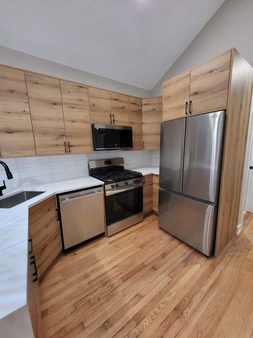 1506 N Bosworth Avenue, Chicago, IL 60642