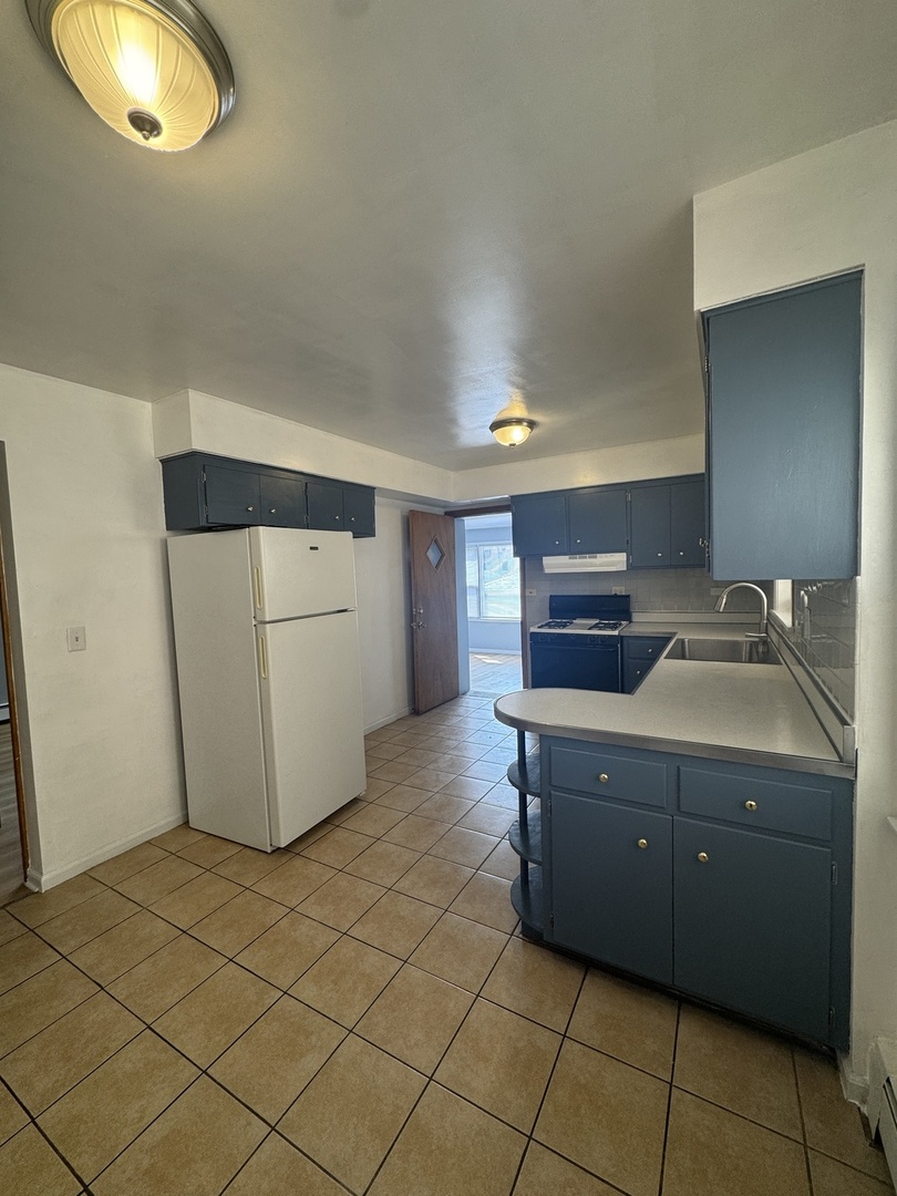 5452 N Central Avenue #1, Chicago, IL 60630