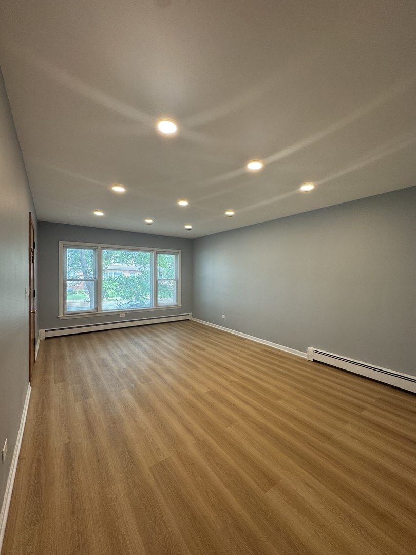 5452 N Central Avenue #1, Chicago, IL 60630