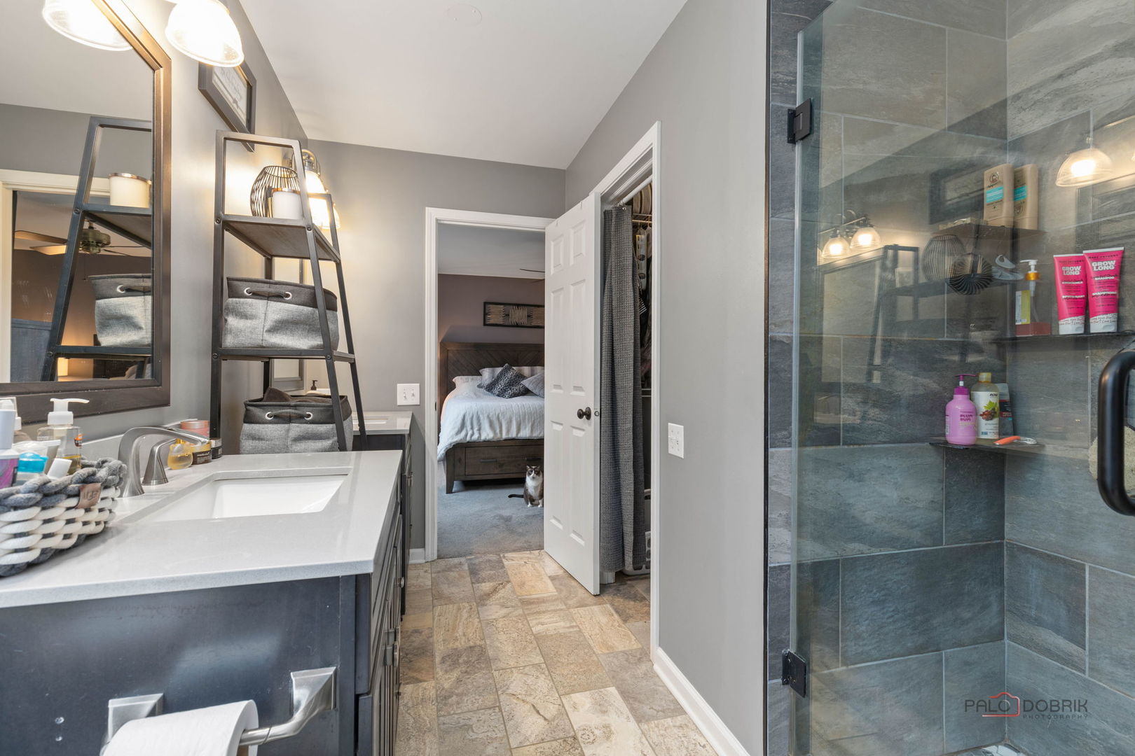 943 Chesapeake Boulevard, Grayslake, IL 60030