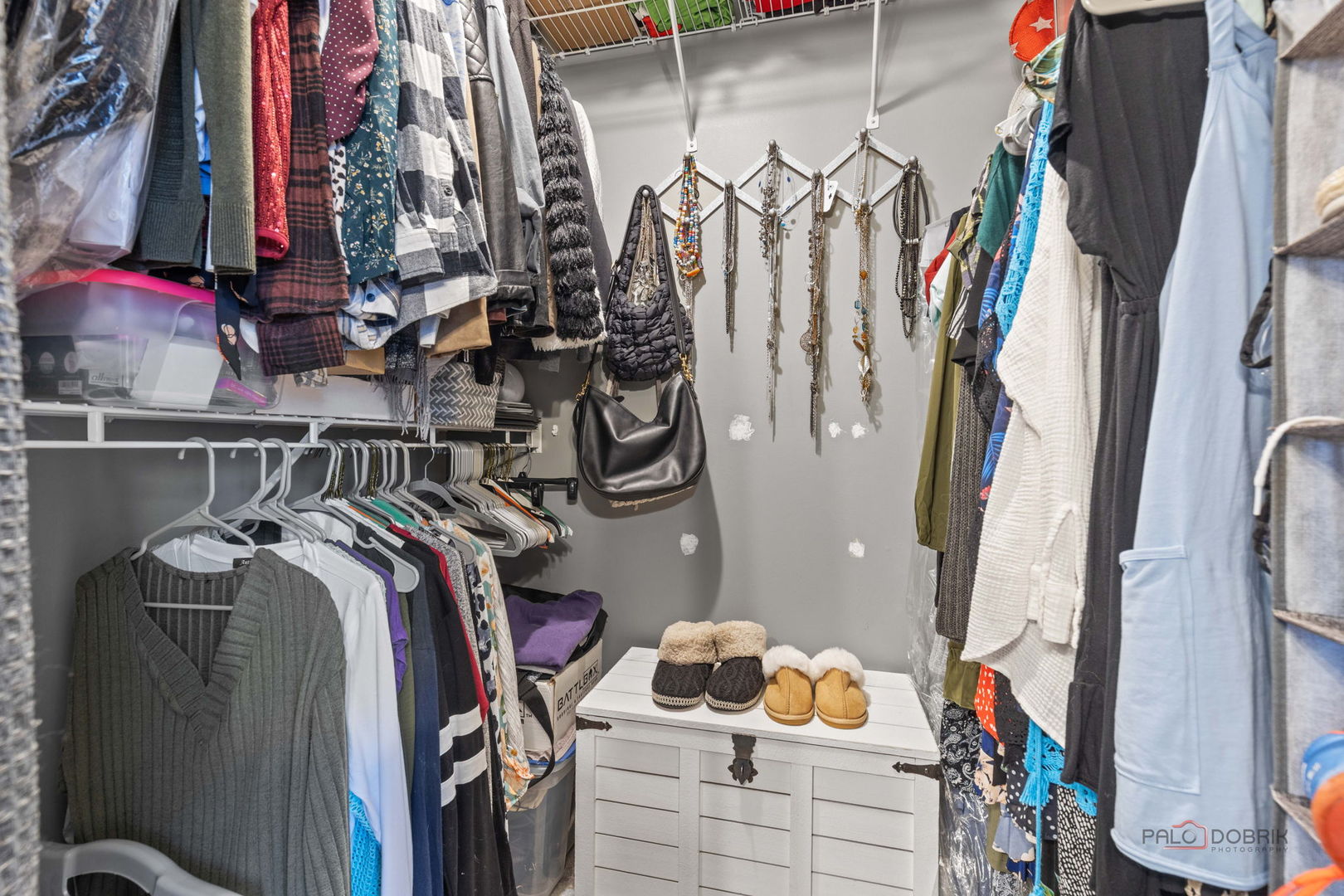 943 Chesapeake Boulevard, Grayslake, IL 60030