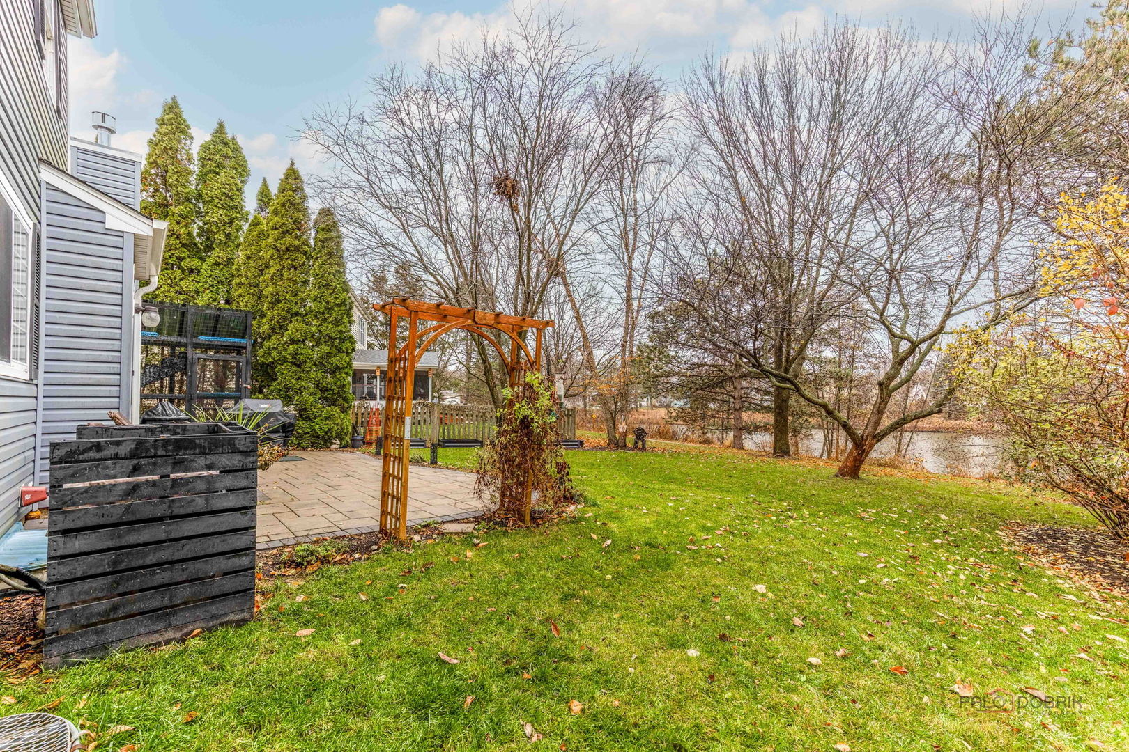 943 Chesapeake Boulevard, Grayslake, IL 60030