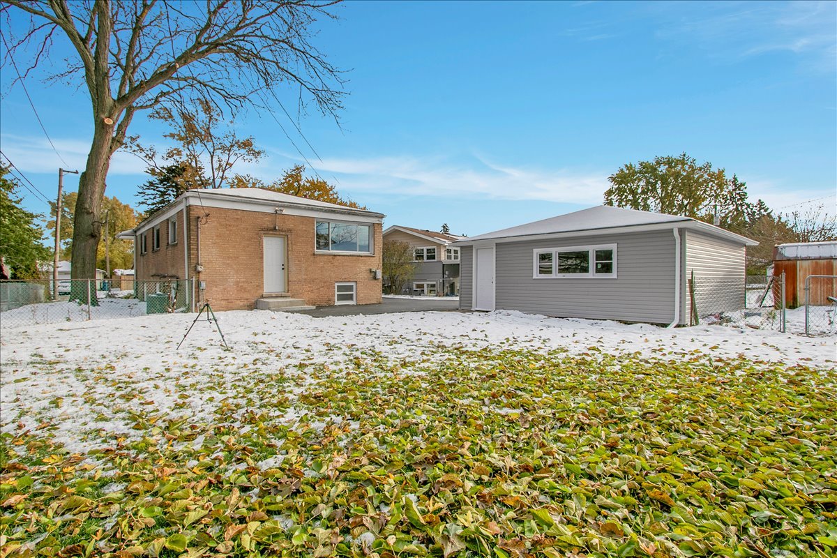 11524 S Kildare Avenue, Alsip, IL 60803