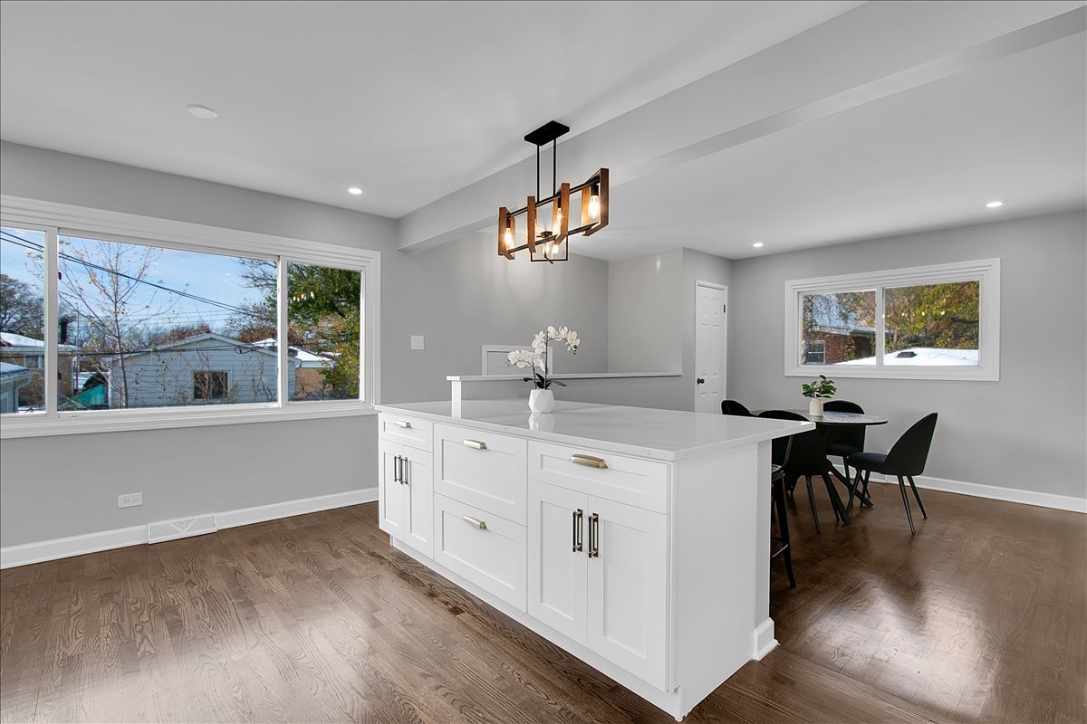 11524 S Kildare Avenue, Alsip, IL 60803