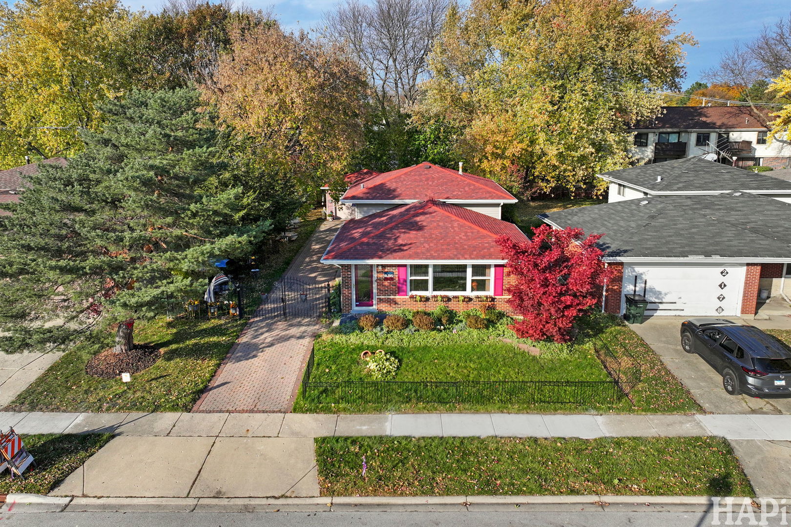 2176 N Westmoreland Drive, Palatine, IL 60074