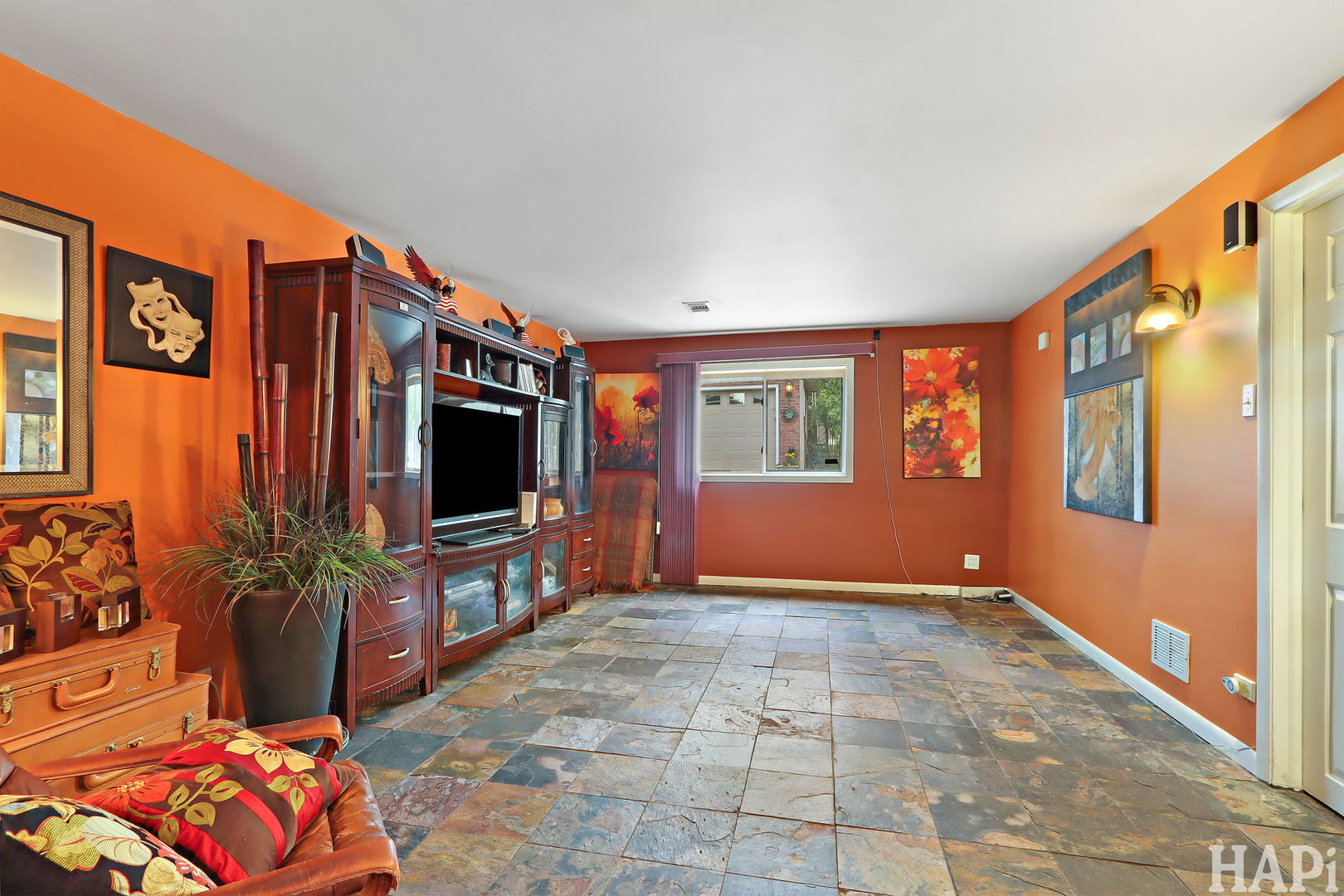 2176 N Westmoreland Drive, Palatine, IL 60074