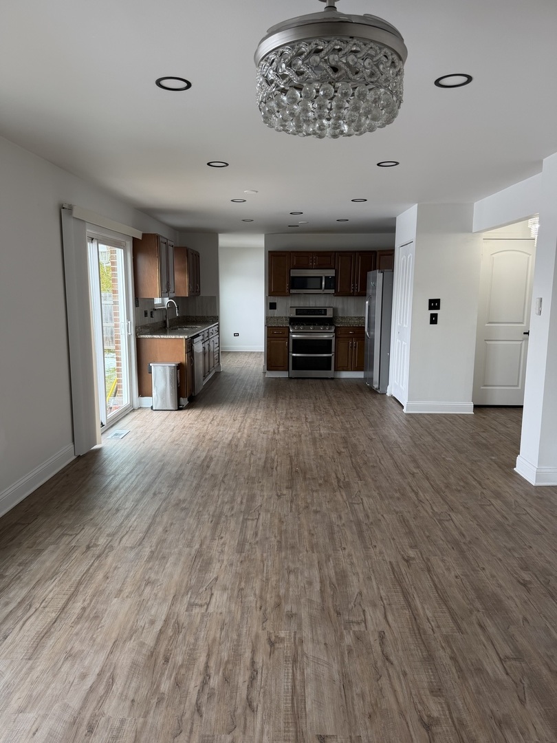 4645 Milford Avenue, Oak Forest, IL 60452