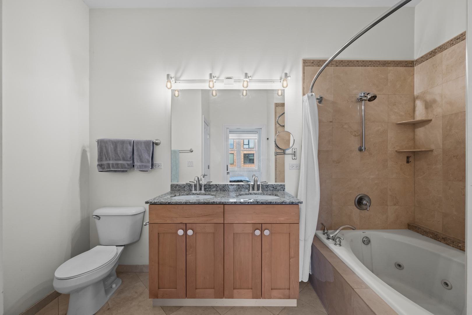 4700 N WESTERN Avenue #4B, Chicago, IL 60625