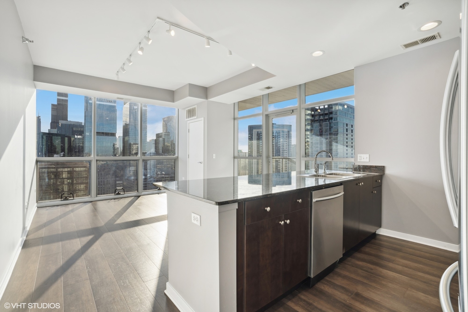 303 W OHIO Street #3206, Chicago, IL 60654