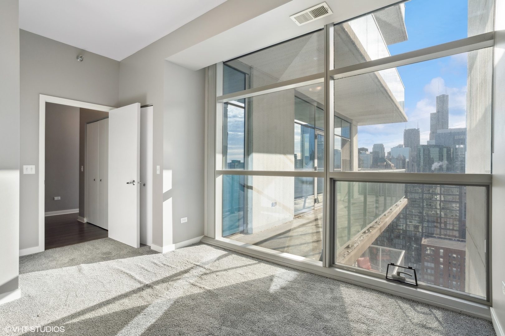 303 W OHIO Street #3206, Chicago, IL 60654