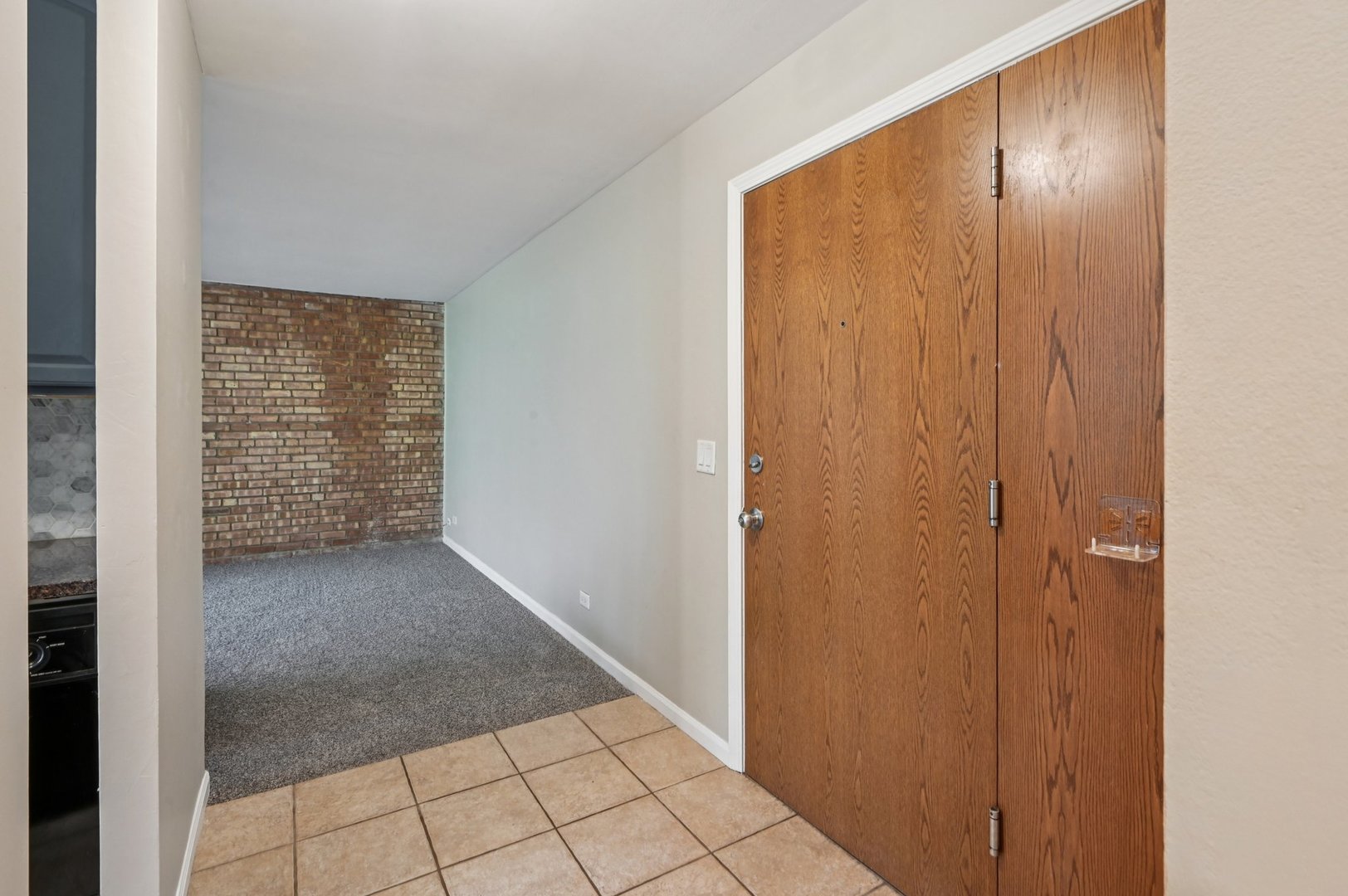 5900 Oakwood Drive #1K, Lisle, IL 60532