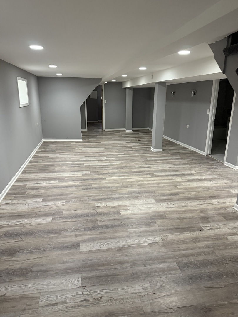 7806 S Rhodes Avenue, Chicago, IL 60619