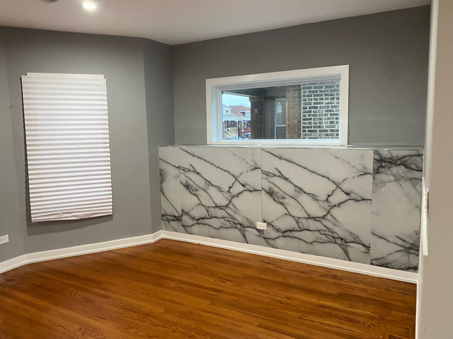 7806 S Rhodes Avenue, Chicago, IL 60619