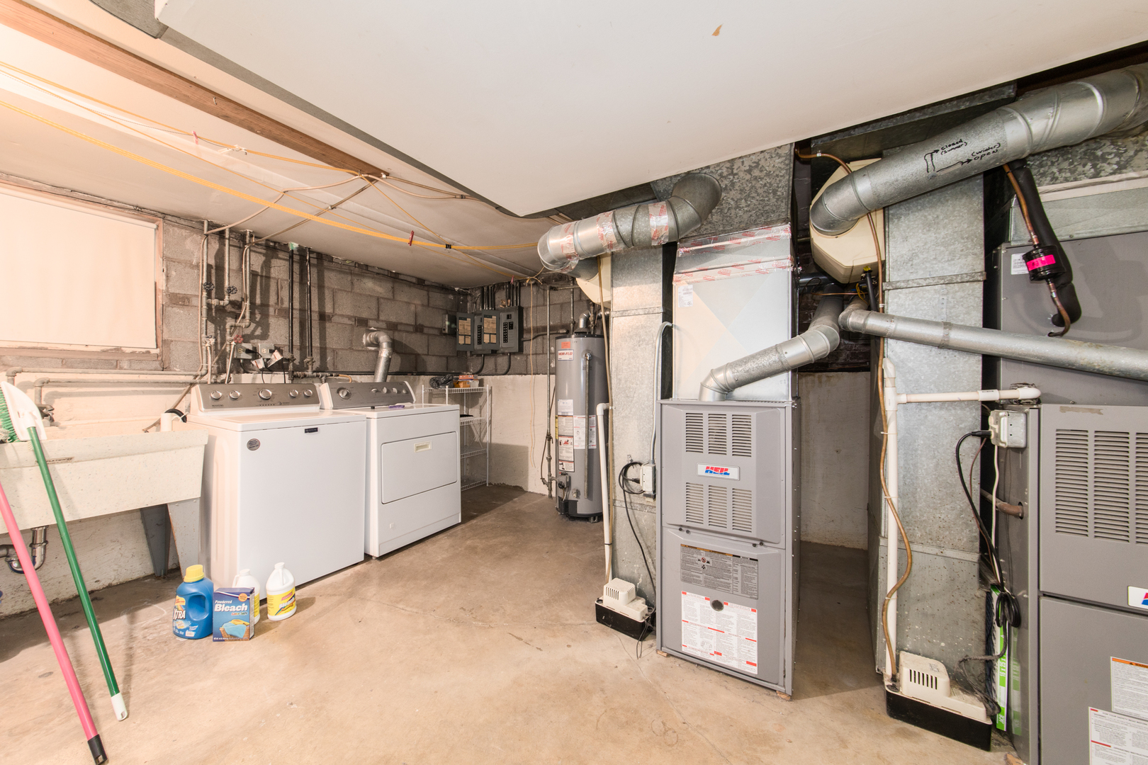 1316 N Northwest Highway, Park Ridge, IL 60068