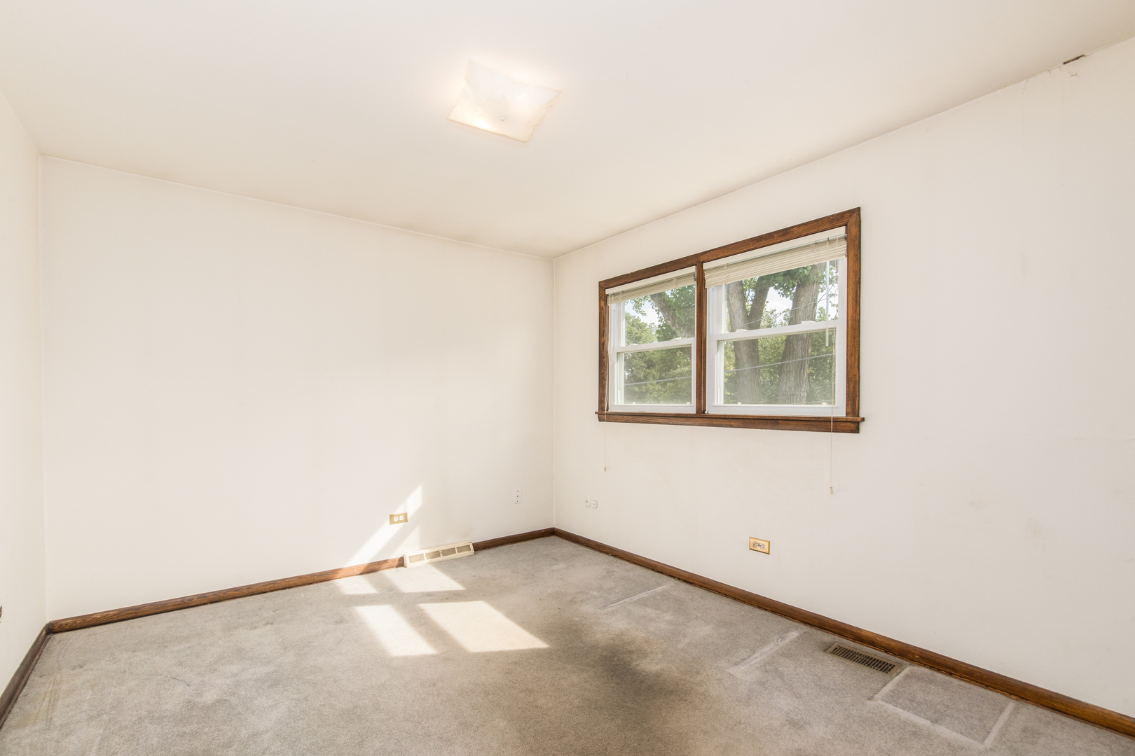 1316 N Northwest Highway, Park Ridge, IL 60068