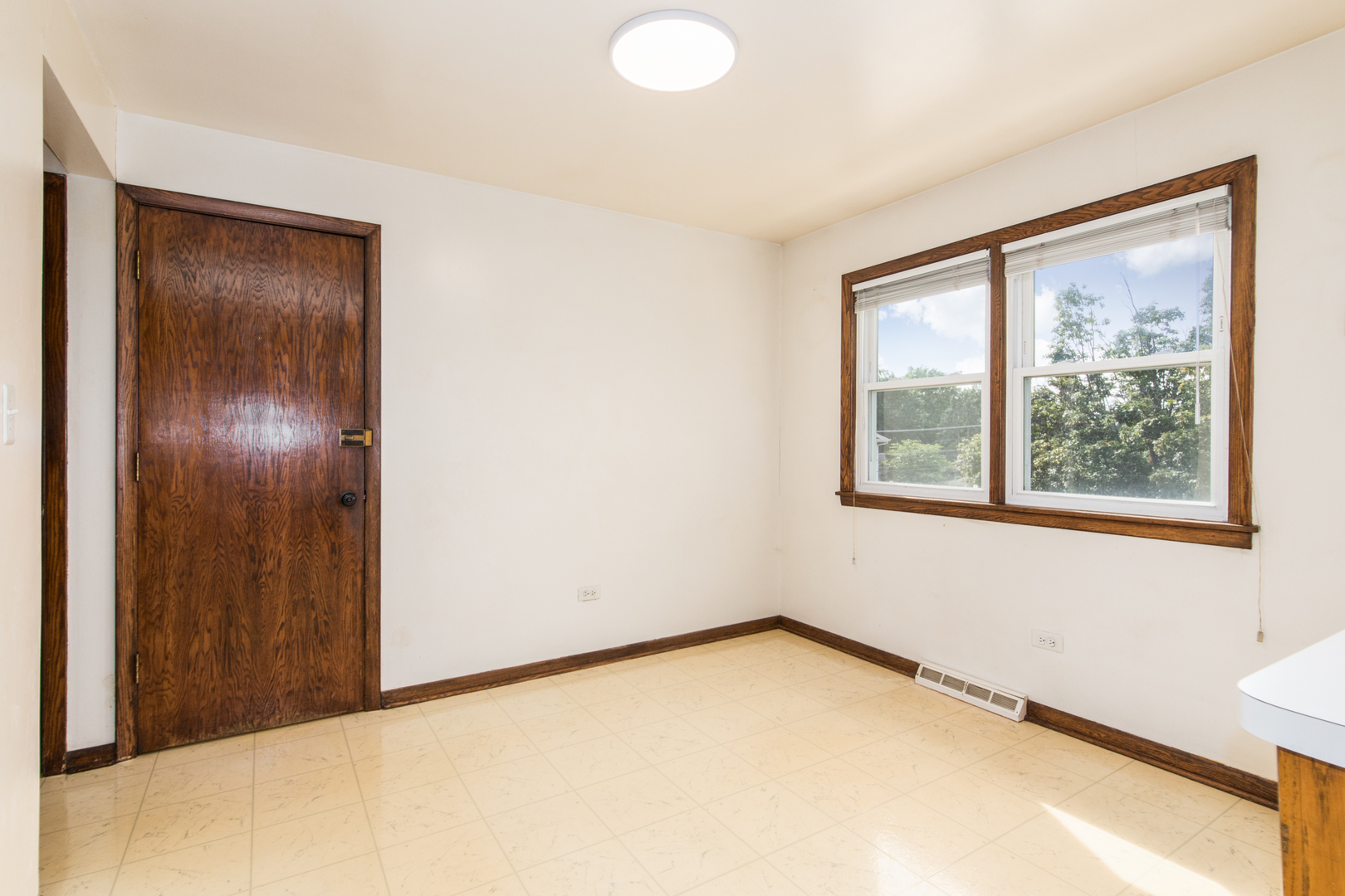 1316 N Northwest Highway, Park Ridge, IL 60068