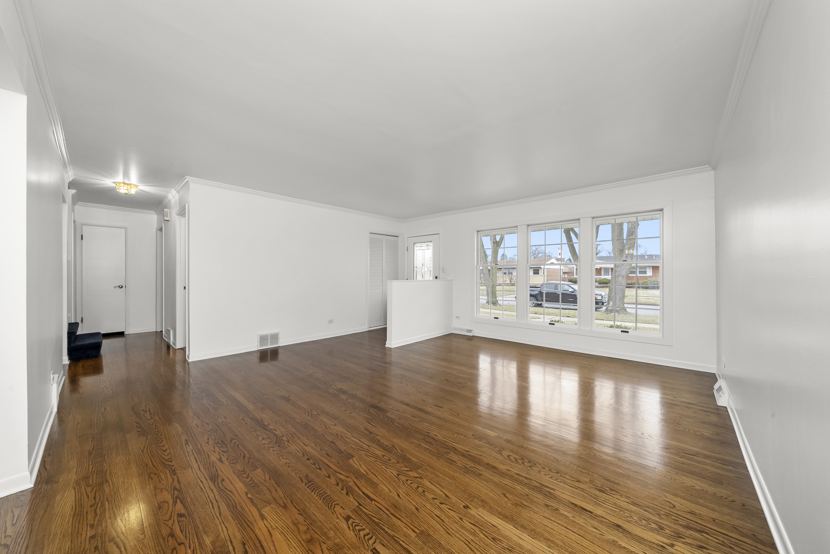 10025 Mulberry Avenue, Oak Lawn, IL 60453