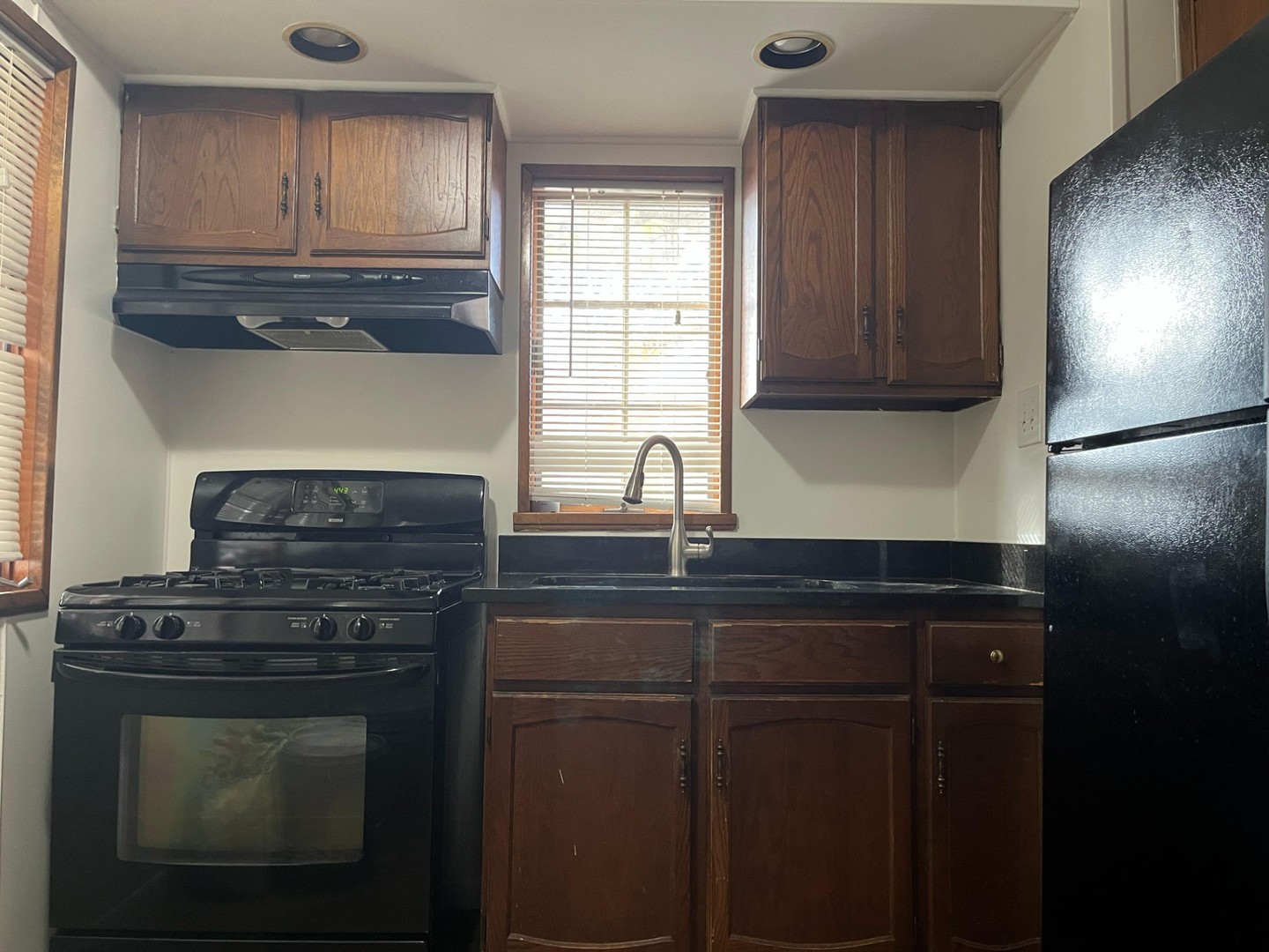 883 S York Street, Elmhurst, IL 60126