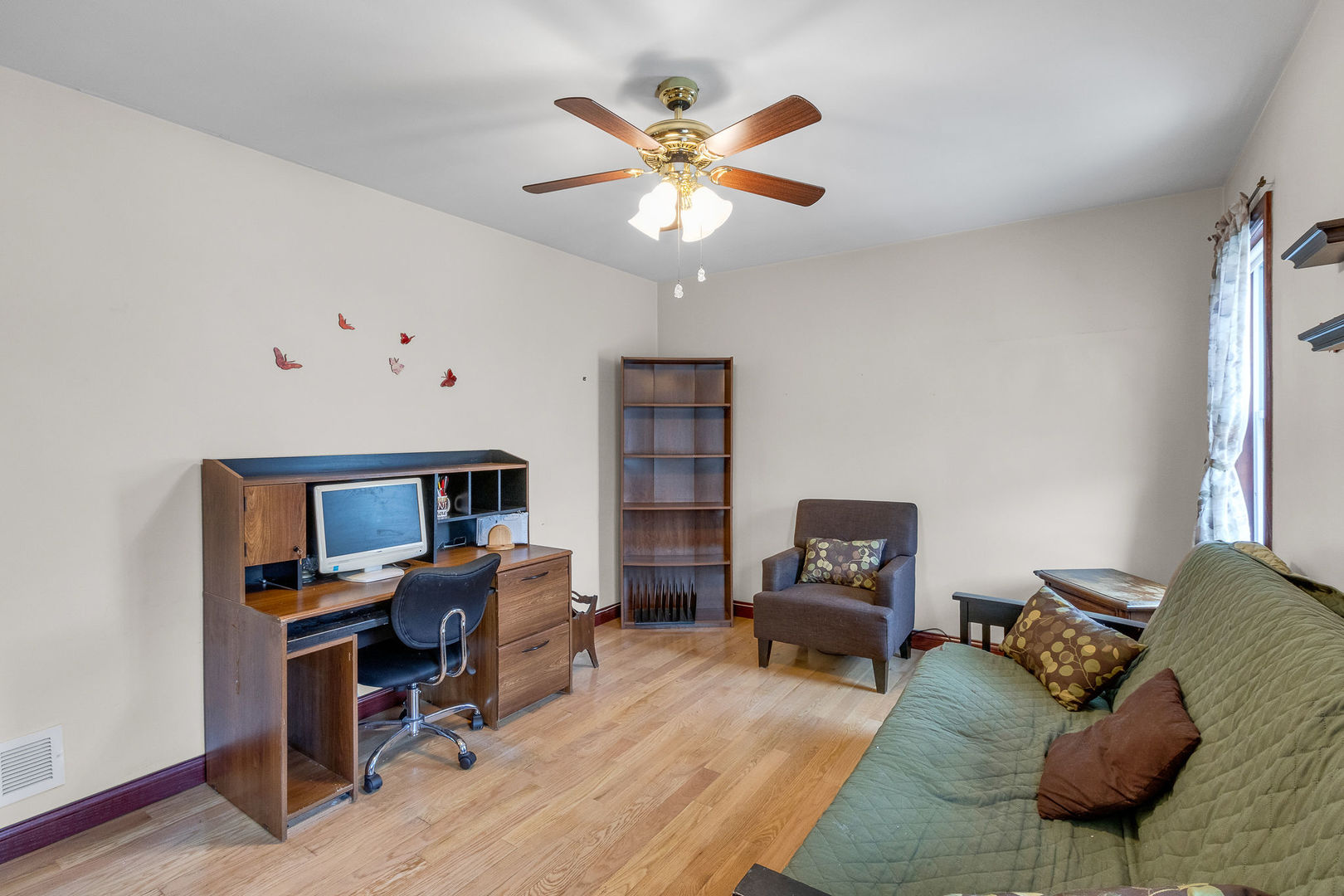 2913 Sarah Street, Franklin Park, IL 60131