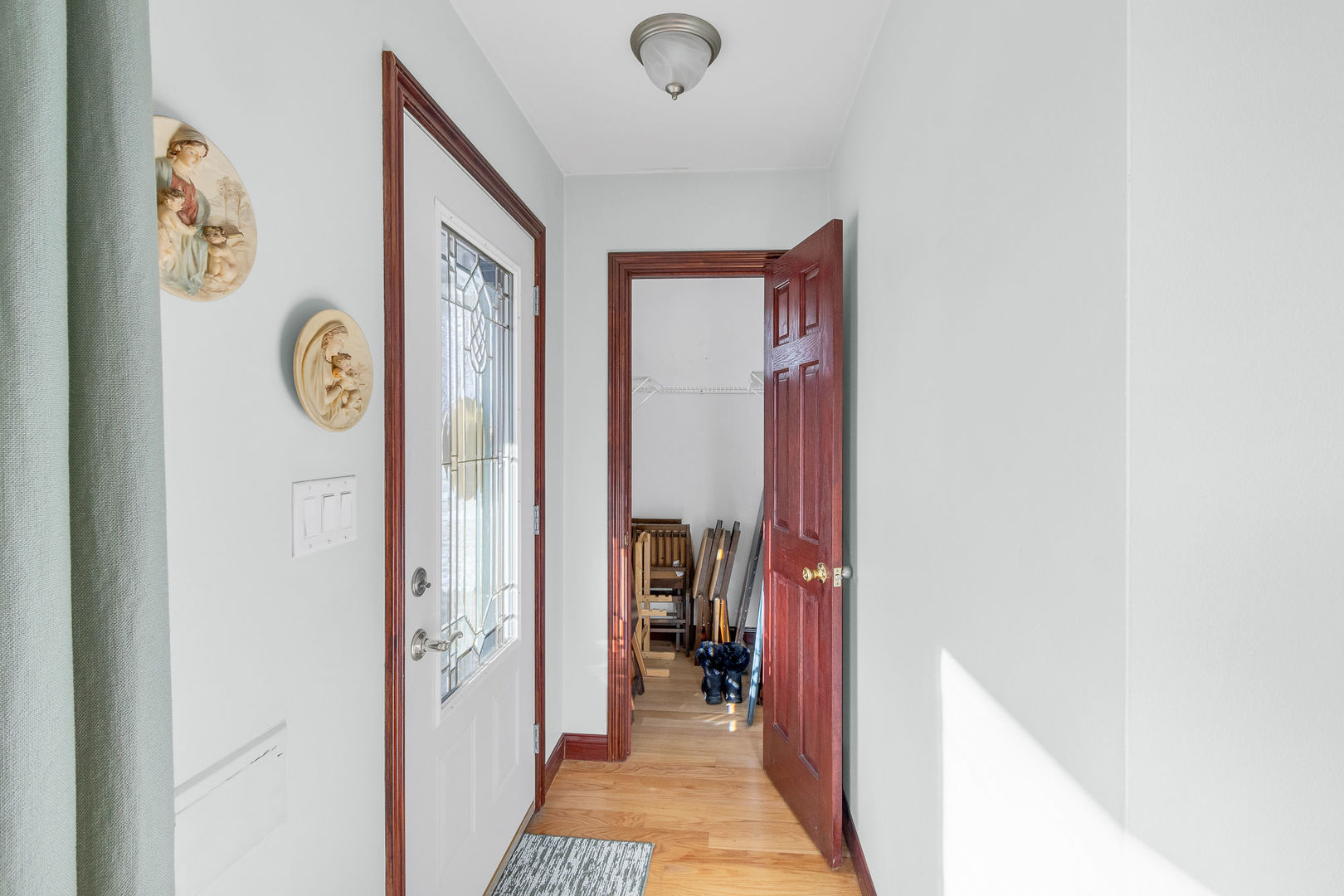 2913 Sarah Street, Franklin Park, IL 60131