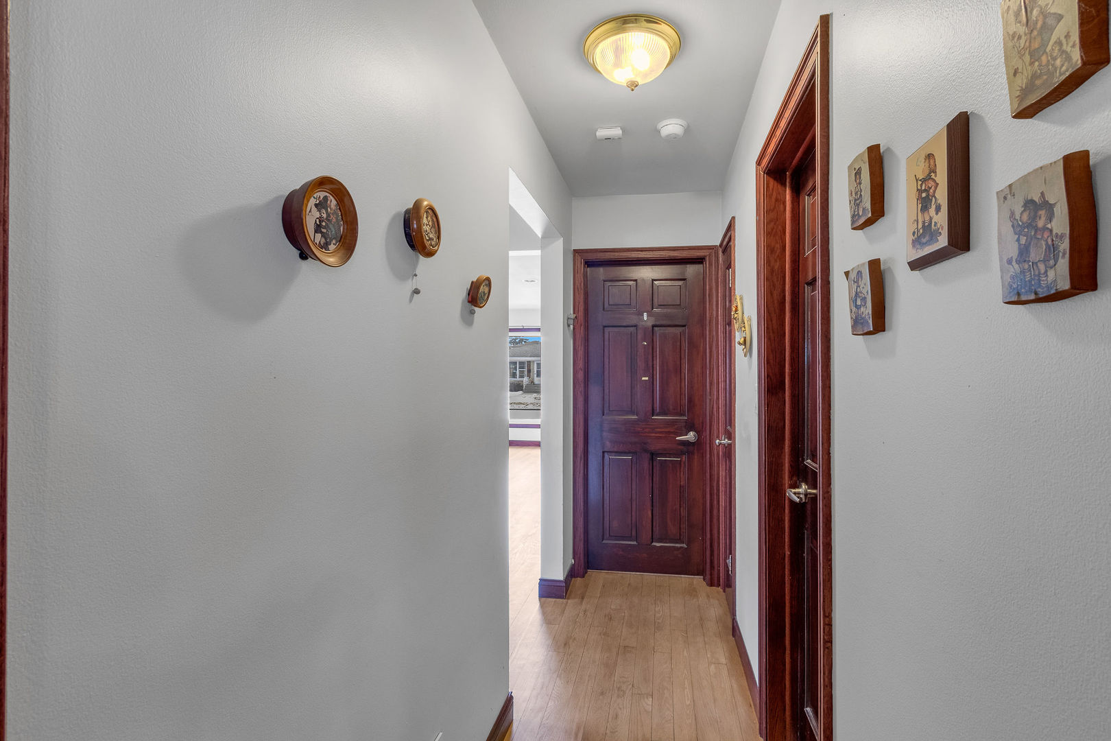 2913 Sarah Street, Franklin Park, IL 60131