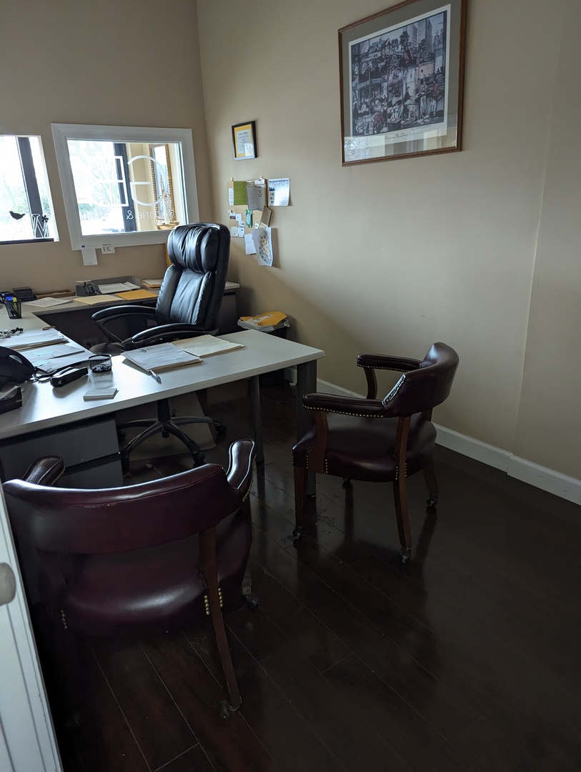 463 N ROSELLE Road, Roselle, IL 60172