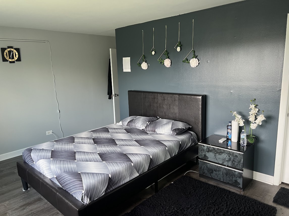 10373 Dearlove Road #4E, Glenview, IL 60025